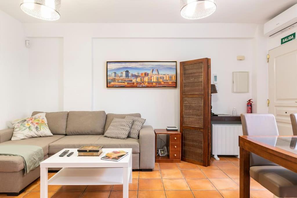 Acogedor Piso En Madrid De Dos Habitaciones Exterior photo